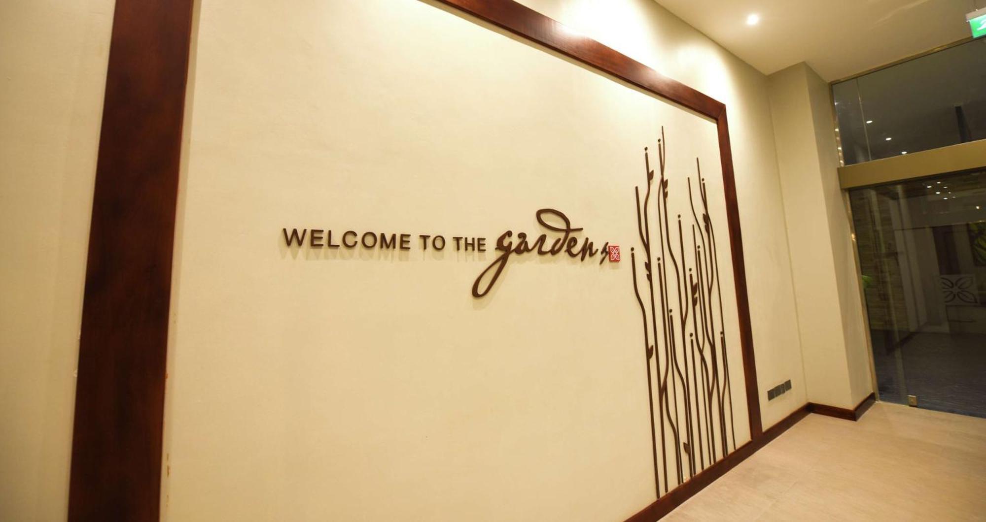Hilton Garden Inn Кампала Екстер'єр фото