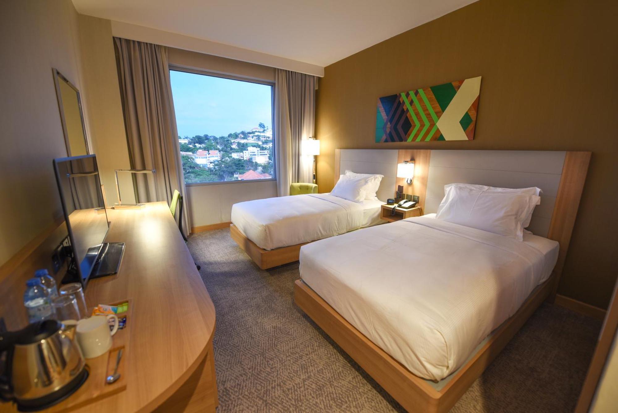 Hilton Garden Inn Кампала Екстер'єр фото